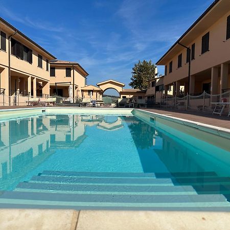 Residence Talamone Il Poderino Екстер'єр фото