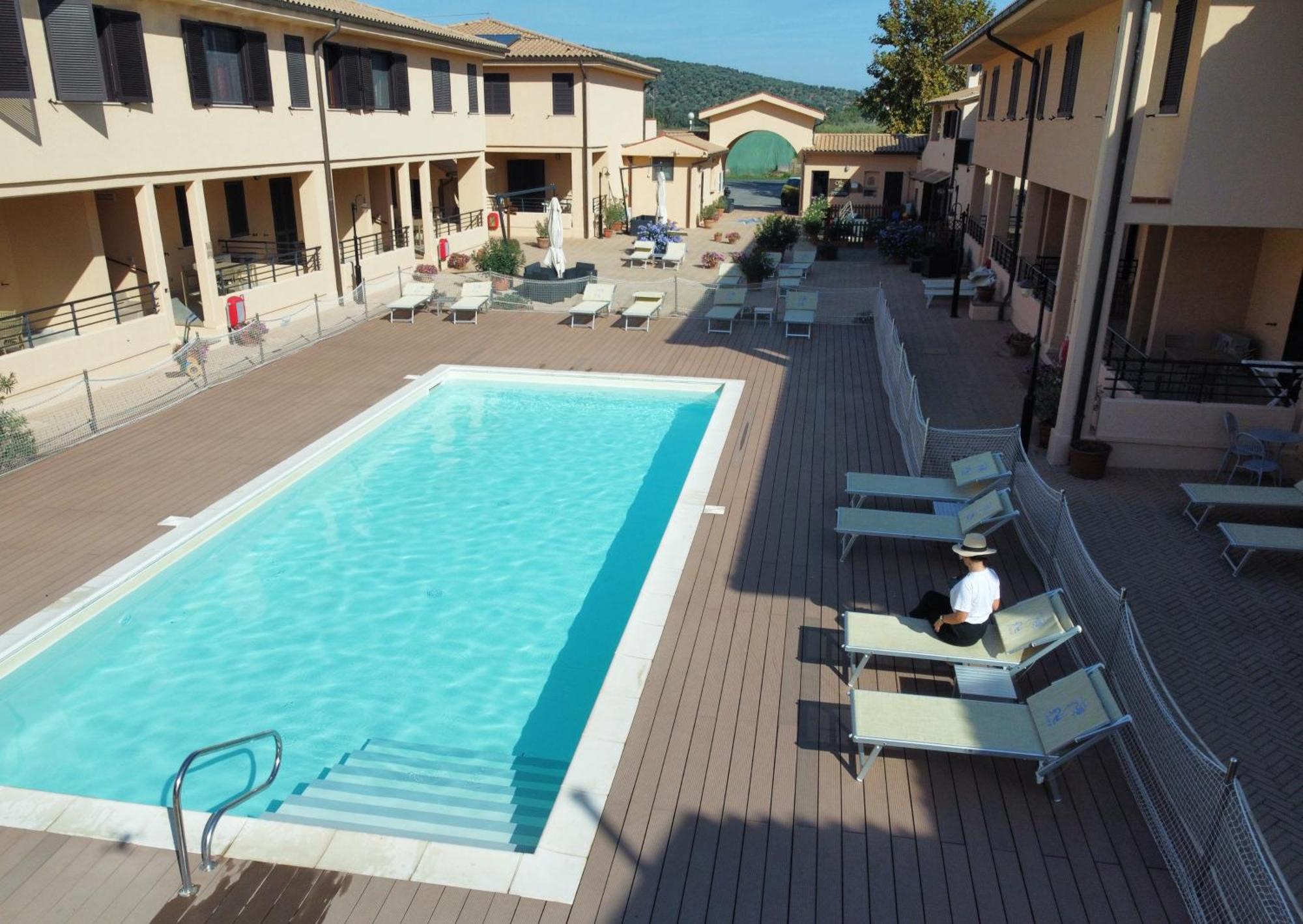 Residence Talamone Il Poderino Екстер'єр фото