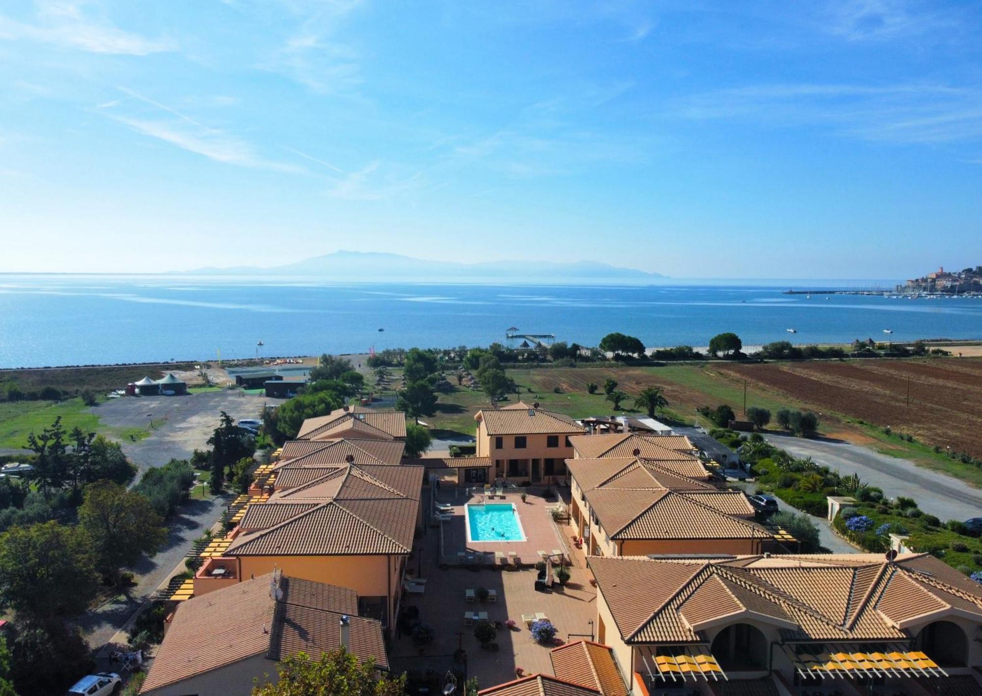 Residence Talamone Il Poderino Екстер'єр фото